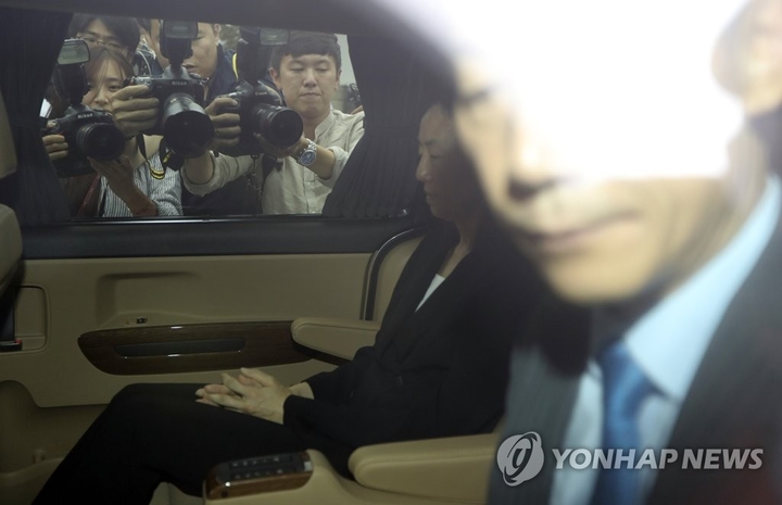 조윤선 석방 황병헌 판사, 네티즌들 과거 판결 재조명