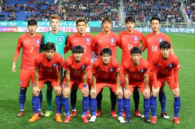 한국, FIFA랭킹서 중국 제친 59위… 북한 18계단 상승