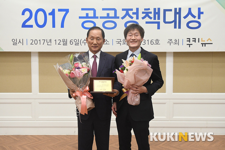 '2017 공공정책대상' 교육 부문 수상한 이기우 총장