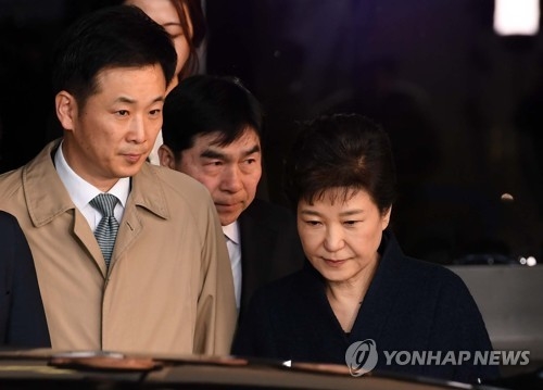 유영하, 박근혜 전 대통령 또 접견…특활비 수사 대비