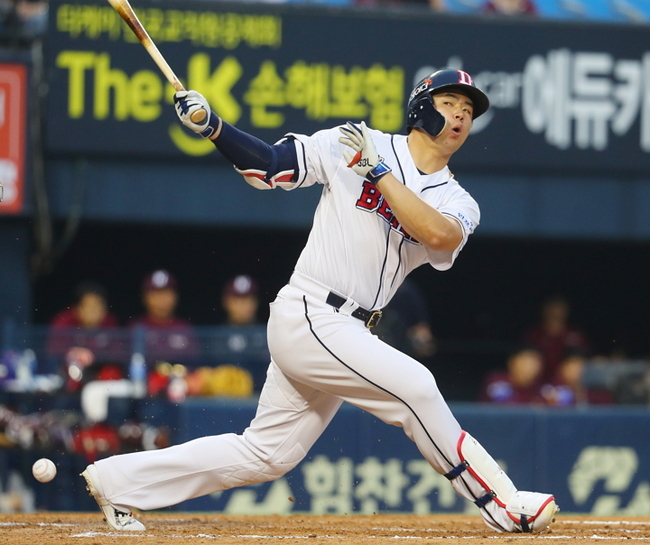 ‘이틀 연속 홈런’ 두산 김재환, 26호로 홈런 레이스 단독 선두