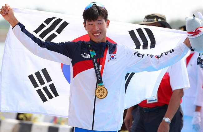 박현수, 조정 남자 경량급 싱글 스컬서 금메달 획득