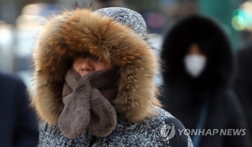 최강한파에 전국 얼어붙었다…체감온도 영하 14도·초속 15m 칼바람