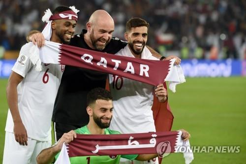 영국 축구팬, UAE서 카타르 대표팀 응원하다 체포