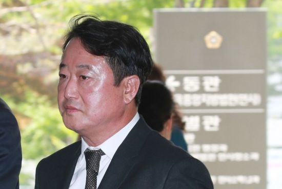 검찰, '인보사 허가취소' 고발된 코오롱 이웅열 전 회장 출국금지 조치
