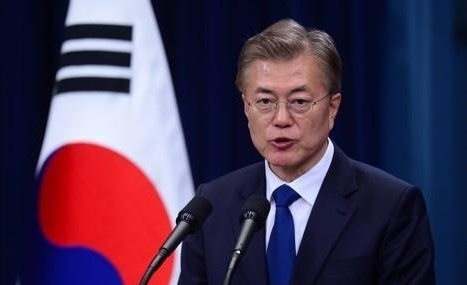 문대통령 국정운영 지지 32%·반대 49% [한국리서치]