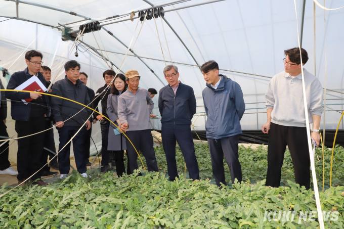  충남세종농협, ‘일조량 부족’ 농업 피해 현장 점검
