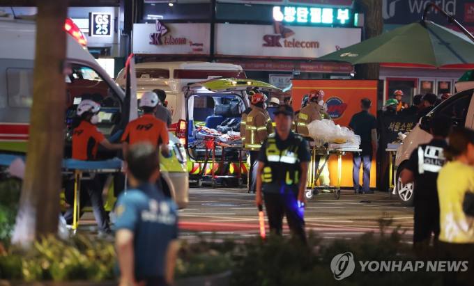 서울 시청역 교차로서 대형 교통사고…6명 사망·8명 부상