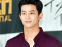 [쿠키영상] ‘영주권 포기+디스크 수술’ 옥택연, 오늘(4일) 조용히 현역 입대 “가족과 2PM 멤버들 배웅 받으며”