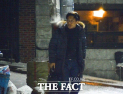 [쿠키영상] '후배 여검사 성추행 파문' 안태근 前 검사 근황 포착…취재진 따라오자 줄행랑