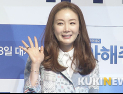 [쿠키영상] 최지우 깜짝 결혼, 일반 회사원과 비공개로…자필 편지 