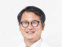 [건강 나침반] 스마트폰과 조기 노안