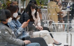 “인근 국가 코로나19 재확산 조짐”…질병청, 고위험군 예방접종 권고