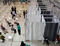 싱가포르, 접종률 80%에도 확진자 1천명 넘어…‘위드코로나’ 흔들