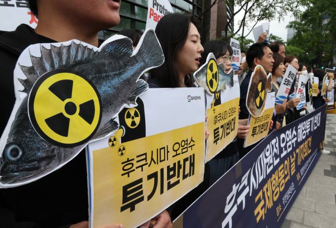 후쿠시마 오염수, 불안한 소비자…“원산지보다 검사 강화” [방류 초읽기②]
