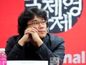 ‘잠’ 감독, 봉준호에게 조언 듣고 입 다문 사연