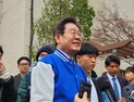 사전투표 마친 이재명 “투표로 주권 행사해야…포기하면 기득자몫” [쿡 정치포토]