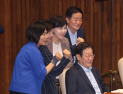 ‘친명’ 이미지 덫에 걸린 野, 정치 본질은 사진에 없다 [취재진담] 