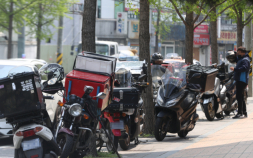 “프랜차이즈 본사, 이중가격은 배달비 비용 전가…철회해야”