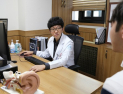 귀가 원인이 되는 어지럼증은 '이 증상' 나타난다 [건강 나침반]