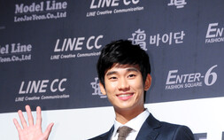 김수현 논란에 차기작 ‘넉오프’ 직격타…디즈니플러스 “공개 보류”