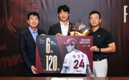 키움, ‘6년 120억 전액 보장’ 송성문과 비FA 다년계약 체결
