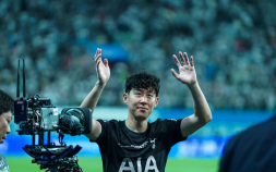 ‘전광판피셜’ 손흥민, LAFC 이적 확정…구단 “중대 발표 기자회견 개최”