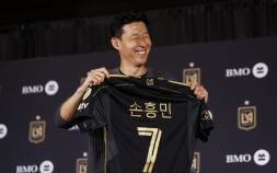 손흥민, MLS 선발 데뷔전서 1도움…경기 MVP