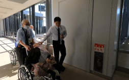 “교통약자 항공 이동권, 민간 자율 아닌 정부 함께 나서야” [불편한 공항③] 