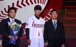 ‘박석민 아들’ 북일고 박준현, KBO 신인드래프트 전체 1순위로 키움행