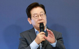 李대통령, 증권사 리더들과 ‘코스피 5000’ 논의…마이크 샌델 접견도