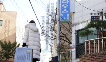 독립한 20대 빈곤층, 부모와 ‘생계급여’ 따로 받는 실험한다 