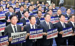 ‘잡음’ 커진 민주…‘여당 원팀 리더십’ 발휘해야 [12·3 계엄 1년②]