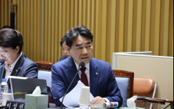 ‘내란재판부·법왜곡죄’ 충돌…野 “국가 파괴 법안” vs 李 “개혁엔 갈등 따르기 마련”