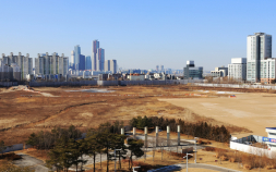 ‘영끌’ 6만 가구 공급안…“입지 좋지만 ‘시간과의 싸움’”