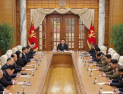 北, 9차 노동당 대회 개최 임박…대표증 수여·금수산 참배로 분위기 고조