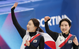 한국 여자 쇼트트랙, 3000ｍ 계주 금메달…8년 만에 정상 탈환[밀라노 동계올림픽]