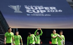 ‘정정용호’ 전북, 대전 2-0 제압…20년 만에 부활한 슈퍼컵 우승