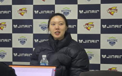 ‘여자배구 레전드’ 양효진의 성대한 은퇴식 “그만둘 때 많은 용기 필요했다” [쿠키인터뷰]