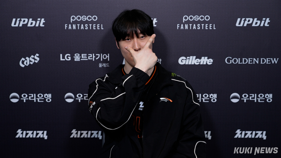 ‘제카’ 김건우가 18일 오후 5시 서울 종로구 롤파크 LCK 아레나에서 열린 ‘2026 LCK’ 정규시즌 1라운드 경기에서 젠지에 승리한 이후 쿠키뉴스와 만나 인터뷰를 진행했다. 이영재 기자