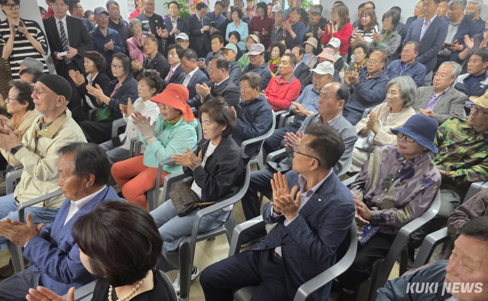 엄윤순 국민의힘 강원 인제군수 예비후보가 9일 선거사무소 개소식을 열고 6.3 지방선거 승리를 다짐했다.