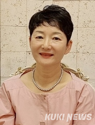최금희 작가