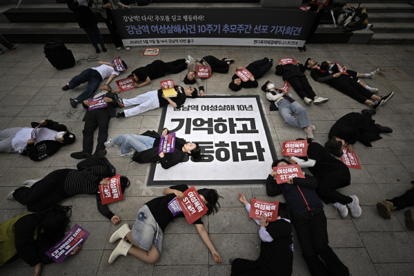 “운 좋게 살아남았다” 그 후 10년