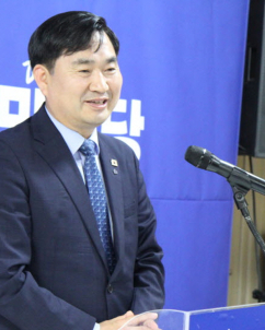 김왕규 양구군수 예비후보 선거사무소 개소…본격 선거전 돌입