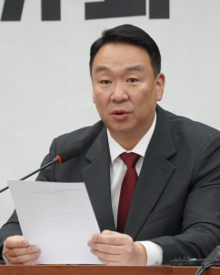 정희용 “‘국민배당금 제안’ 주식시장 혼란 일으켜…김용범, 최소한의 사과 있어야”