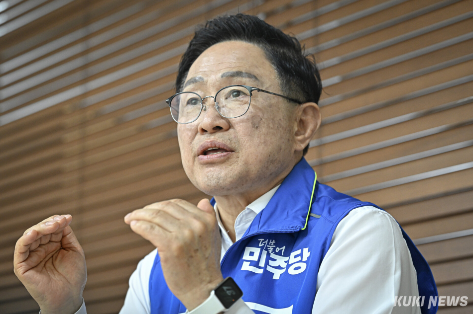최기찬 더불어민주당 금천구청장 후보가 지난 18일 서울 금천구 캠프 사무실에서 쿠키뉴스와 인터뷰하고 있다. 남동균 기자