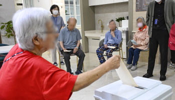 전국동시지방선거 거소투표 시작…요양원에서도 ‘소중한 한 표’