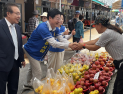 구자열 ‘전통시장 유세’…탤런트·국회의원 응원 [쿠키포토]