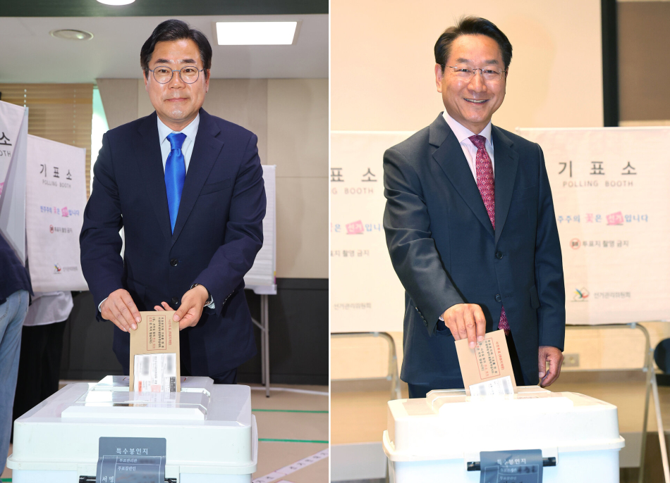 <YONHAP PHOTO-4180> 사전투표 하는 박찬대·유정복 후보 (인천=연합뉴스) 임순석 기자 = 6·3 지방선거 사전투표 첫날인 29일 인천시장 선거에 출마한 더불어민주당 박찬대 후보(왼쪽)와 국민의힘 유정복 후보가 각각 송도2동 행정복지센터와 주안동 문화창작지대에 마련된 사전투표소에서 투표하고 있다. 2026.5.29 soonseok02@yna.co.kr/2026-05-29 11:11:22/ <저작권자 ⓒ 1980-2026 ㈜연합뉴스. 무단 전재 재배포 금지, AI 학습 및 활용 금지>