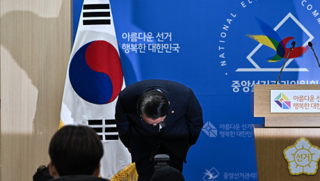 ‘2~3시간 대기‘ 투표용지 부족 사태, 선관위 대국민 사과